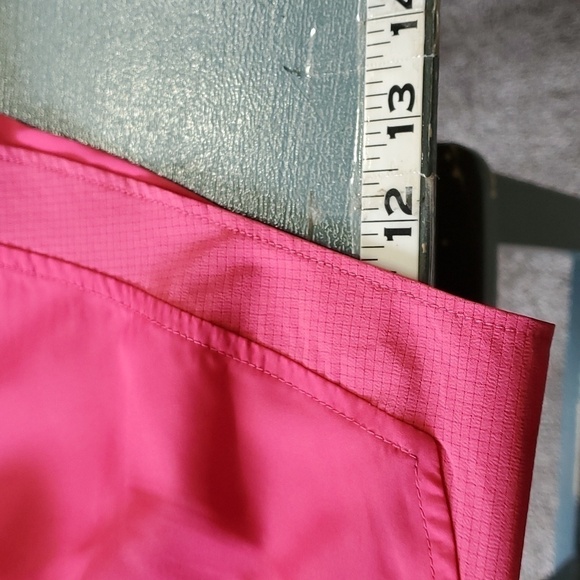 ATHENTIC,‎ hot pink XS shorts. Two pockets, lined. Great condition. - Picture 4 of 9